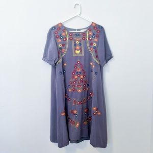 Embroidered midi dress
